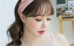 9位美女撒尿正面自拍尿口